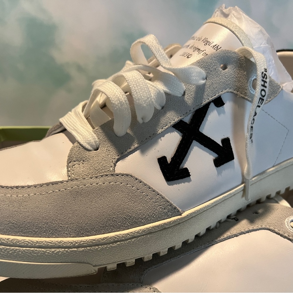 Gently used Off White Sneakers men 45